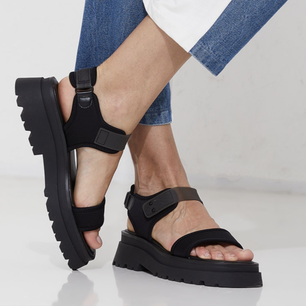 Aldo black candrix sandals